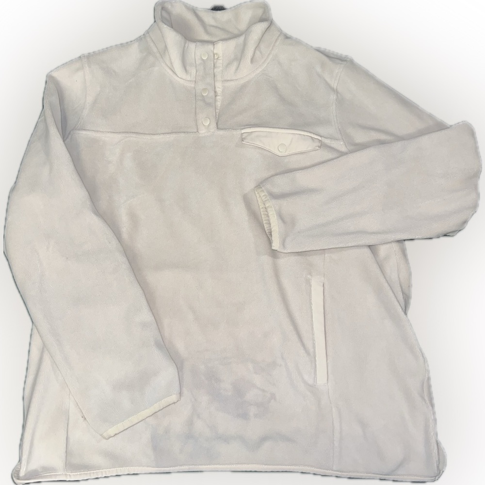 Size: XL
Colour: White